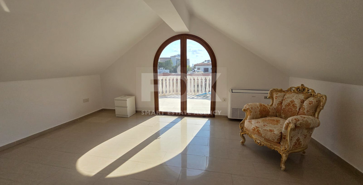 Luxury Four Bedroom Villa plus two rooms for Rent by the Sea in Pareklissia, Limassol