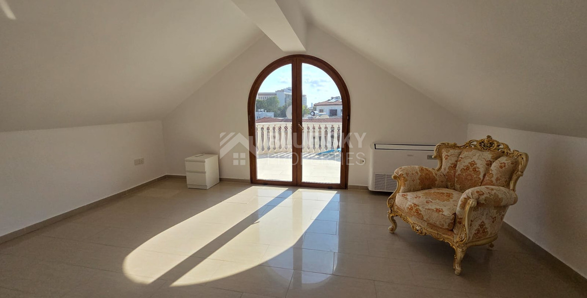Luxury Four Bedroom Villa plus two rooms for Rent by the Sea in Pareklissia, Limassol