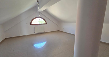 Luxury Four Bedroom Villa plus two rooms for Rent by the Sea in Pareklissia, Limassol