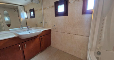 Luxury Four Bedroom Villa plus two rooms for Rent by the Sea in Pareklissia, Limassol