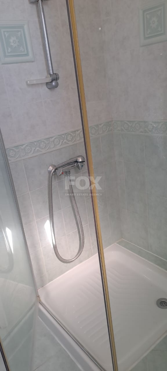 Two Bedroom top floor  Apartment in Universal area -Paphos