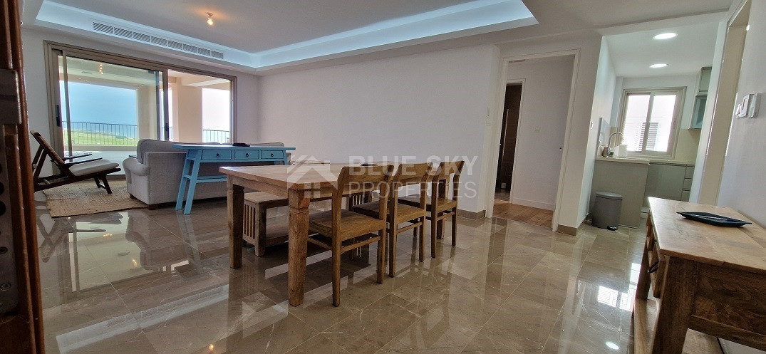 Luxurious Fully Renovated three Bedroom penthouse with Stunning Sea Views – Kato Paphos
