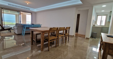 Luxurious Fully Renovated three Bedroom penthouse with Stunning Sea Views – Kato Paphos