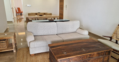 Luxurious Fully Renovated three Bedroom penthouse with Stunning Sea Views – Kato Paphos