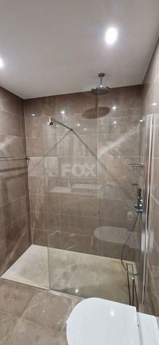 Luxurious Fully Renovated 3-Bedroom penthouse with Stunning Sea Views – Kato Paphos