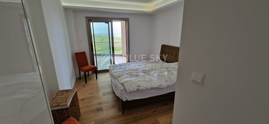 Luxurious Fully Renovated three Bedroom penthouse with Stunning Sea Views – Kato Paphos