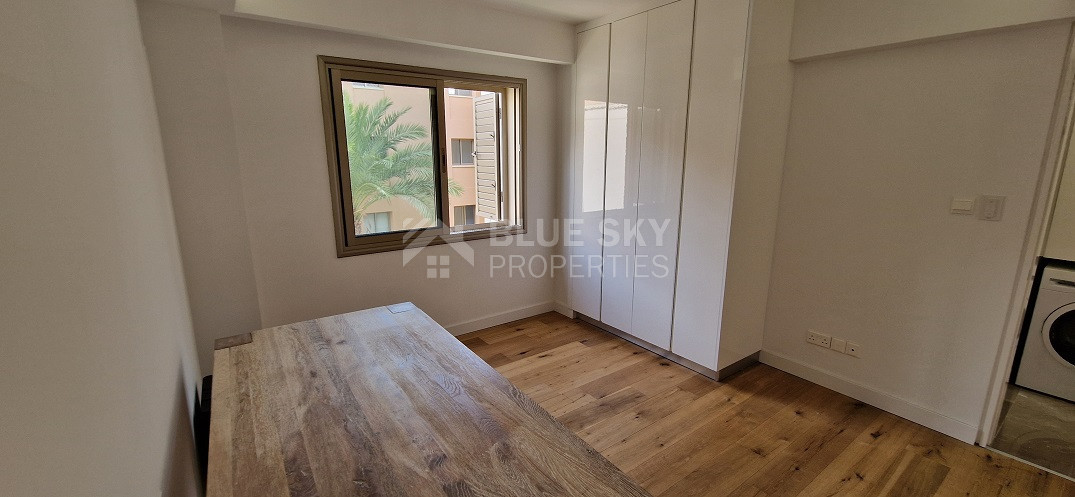 Luxurious Fully Renovated three Bedroom penthouse with Stunning Sea Views – Kato Paphos