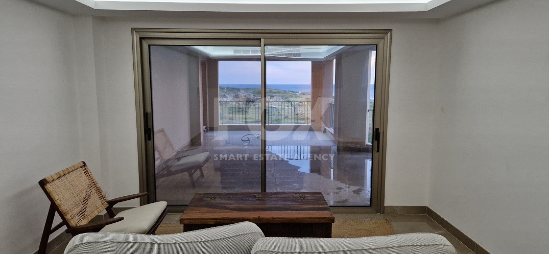 Luxurious Fully Renovated 3-Bedroom penthouse with Stunning Sea Views – Kato Paphos