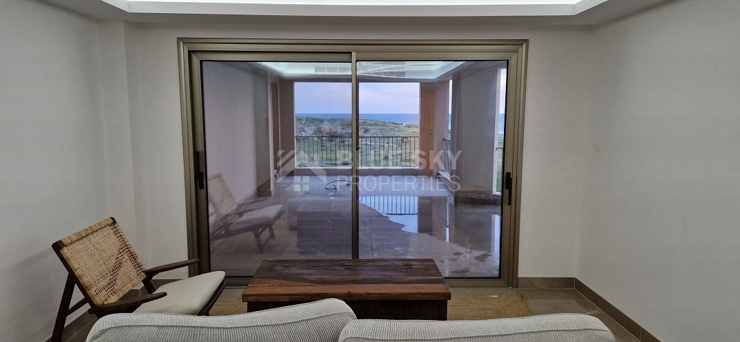 Luxurious Fully Renovated three Bedroom penthouse with Stunning Sea Views – Kato Paphos