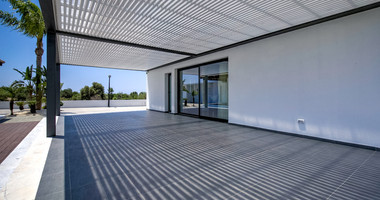 Five Bed Luxury Renovated Villa for Sale in Kouklia, Paphos – Plot with Private Mini-Stadium
