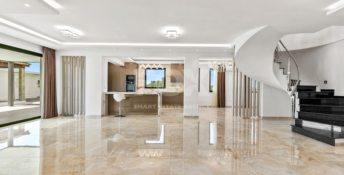 Five Bed Luxury Renovated Villa for Sale in Kouklia, Paphos – Plot with Private Mini-Stadium