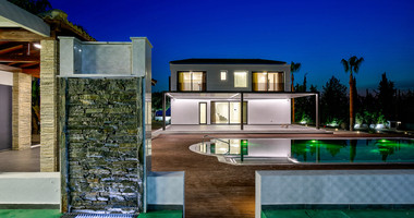 Five Bed Luxury Renovated Villa for Sale in Kouklia, Paphos – Plot with Private Mini-Stadium