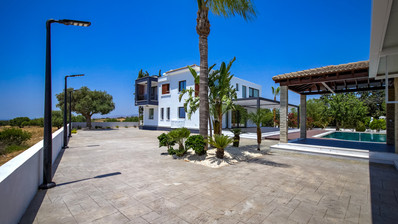 Five Bed Luxury Renovated Villa for Sale in Kouklia, Paphos – Plot with Private Mini-Stadium