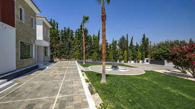 Five Bed Luxury Renovated Villa for Sale in Kouklia, Paphos – Plot with Private Mini-Stadium