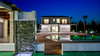 Five Bed Luxury Renovated Villa for Sale in Kouklia, Paphos – Plot with Private Mini-Stadium