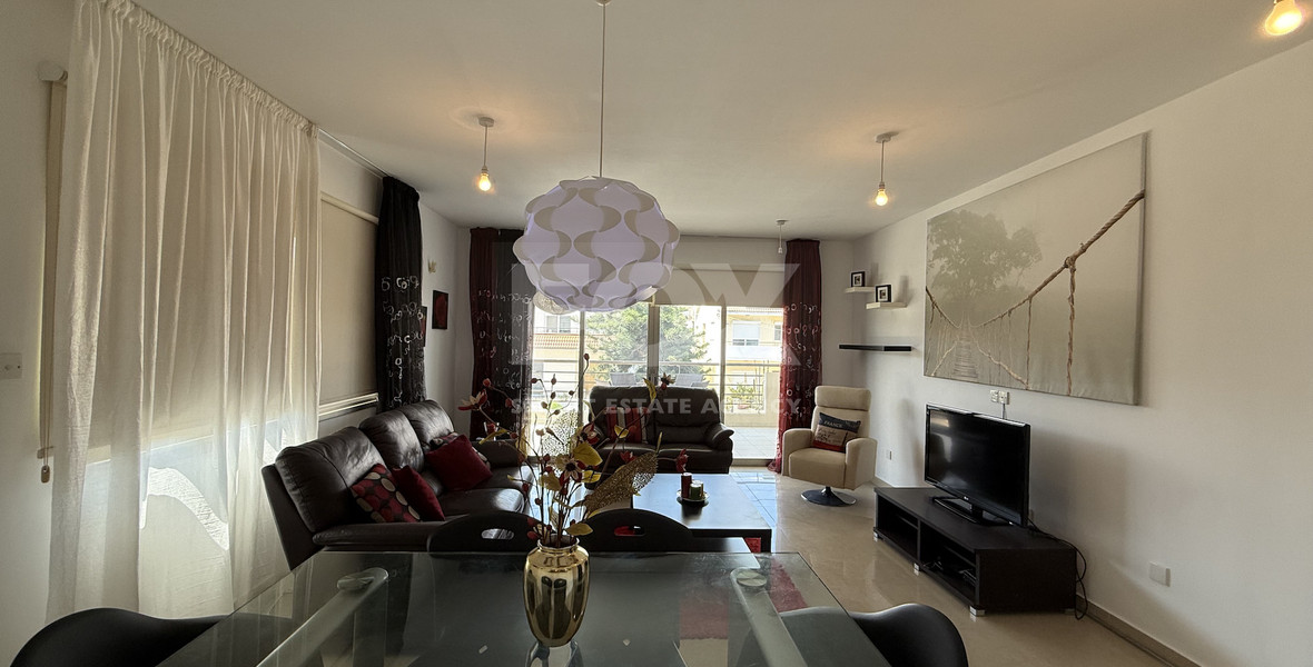 Rent: Beautiful 2-Bedroom Apartment in Excellent Condition with communal swimming pool- only 6 apartments-easy access to all amenities Ekali