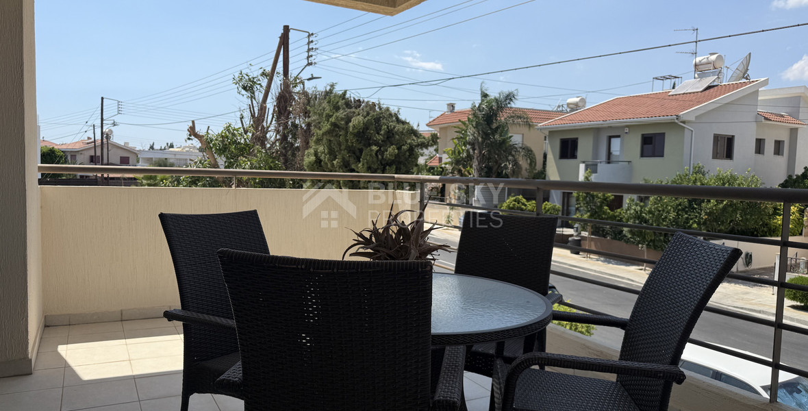 Rent: Beautiful 2-Bedroom Apartment in Excellent Condition with communal swimming pool- only 6 apartments-easy access to all amenities Ekali
