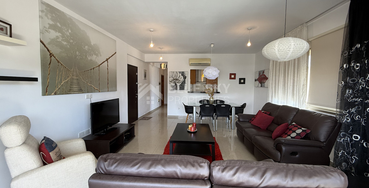 Rent: Beautiful 2-Bedroom Apartment in Excellent Condition with communal swimming pool- only 6 apartments-easy access to all amenities Ekali