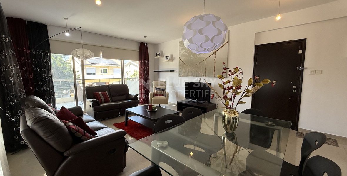 Rent: Beautiful 2-Bedroom Apartment in Excellent Condition with communal swimming pool- only 6 apartments-easy access to all amenities Ekali