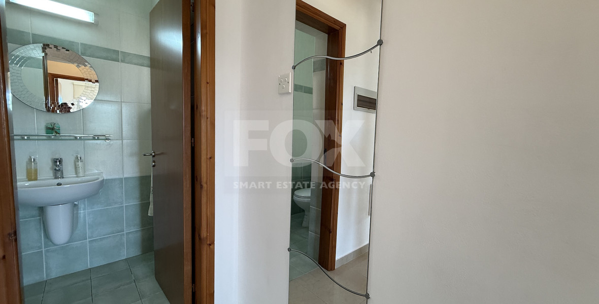 Rent: Beautiful 2-Bedroom Apartment in Excellent Condition with communal swimming pool- only 6 apartments-easy access to all amenities Ekali
