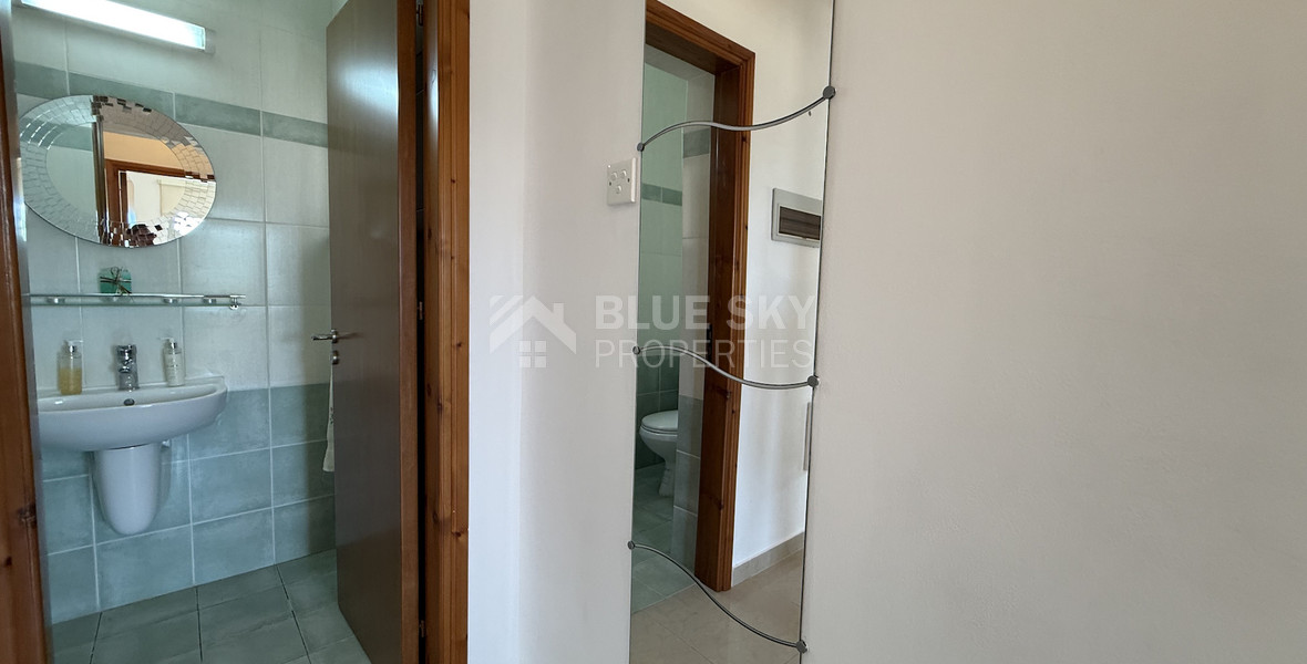 Rent: Beautiful 2-Bedroom Apartment in Excellent Condition with communal swimming pool- only 6 apartments-easy access to all amenities Ekali