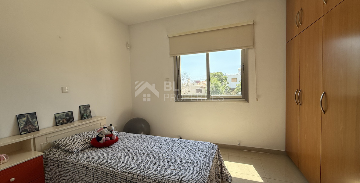 Rent: Beautiful 2-Bedroom Apartment in Excellent Condition with communal swimming pool- only 6 apartments-easy access to all amenities Ekali