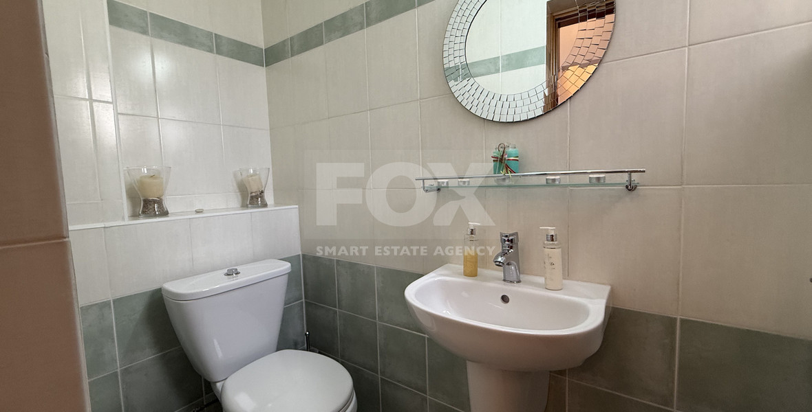 Rent: Beautiful 2-Bedroom Apartment in Excellent Condition with communal swimming pool- only 6 apartments-easy access to all amenities Ekali