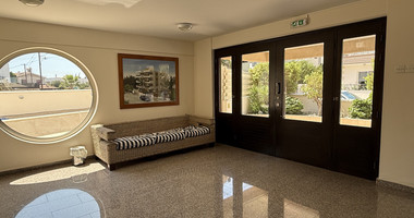Rent: Beautiful 2-Bedroom Apartment in Excellent Condition with communal swimming pool- only 6 apartments-easy access to all amenities Ekali