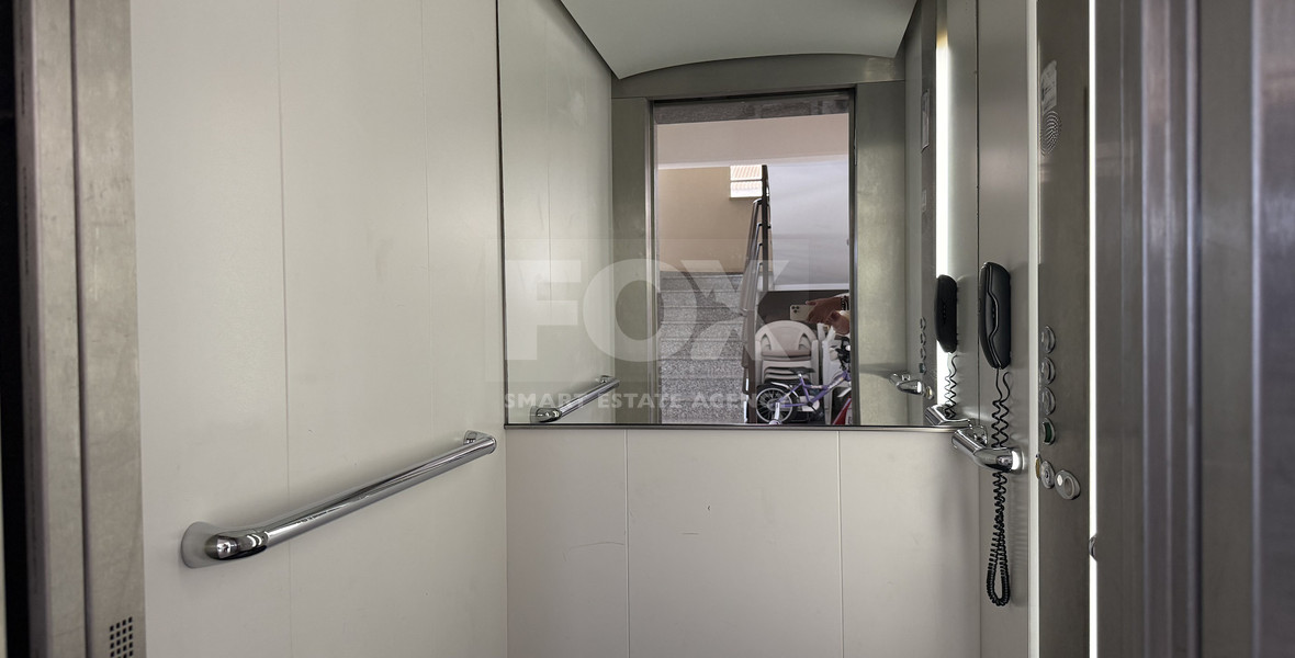 Rent: Beautiful 2-Bedroom Apartment in Excellent Condition with communal swimming pool- only 6 apartments-easy access to all amenities Ekali