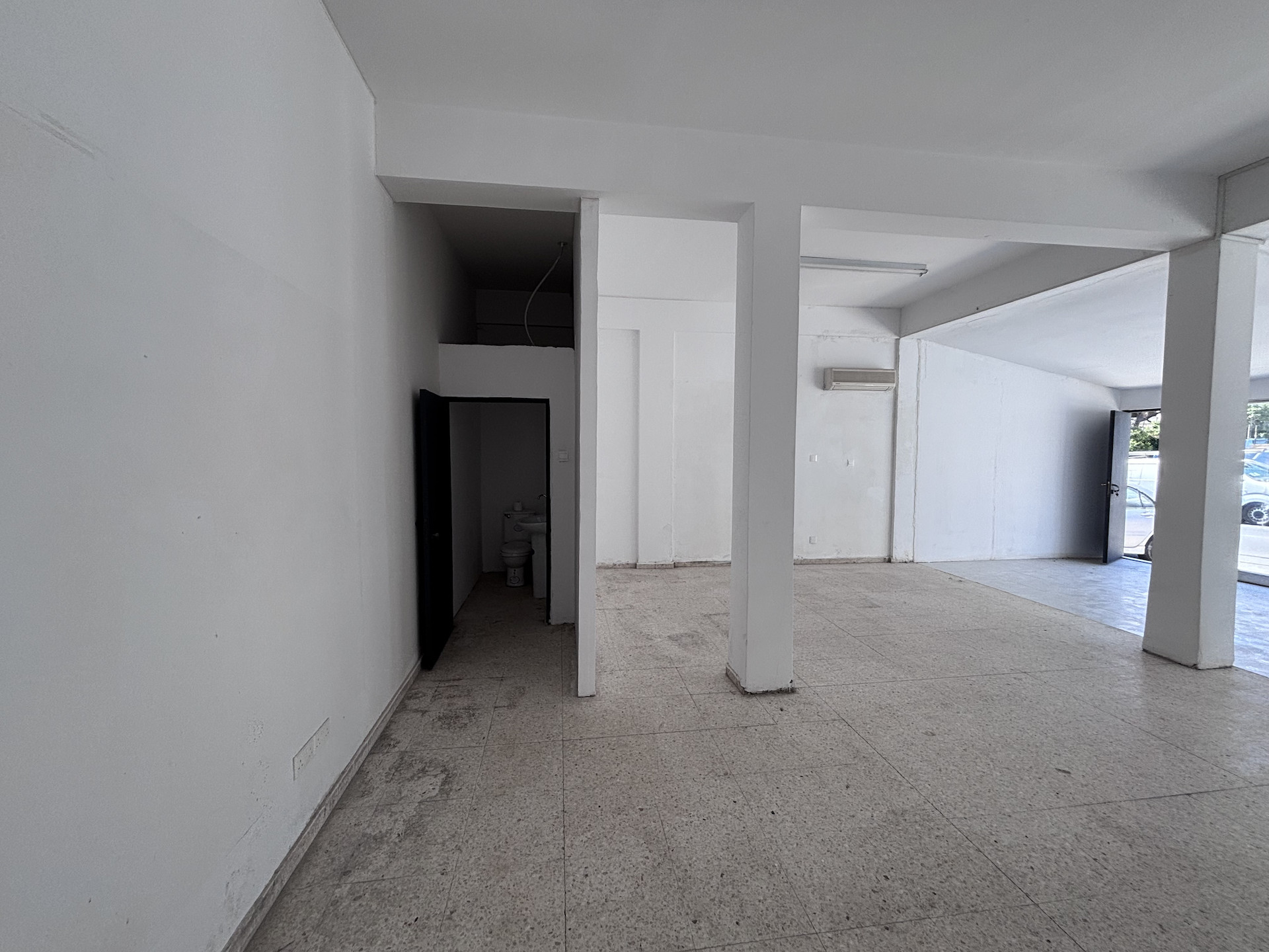 Büro 70 m² in Limassol, Zypern