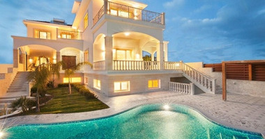 Exclusive Ready-to-Move-In Neoclassical Villa with Panoramic Sea Views in Agios Tychonas, Limassol