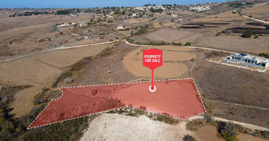 Touristic Land for Sale in Paphos District – Zoned Τ3δ5α with Road Access and Consolidation Status