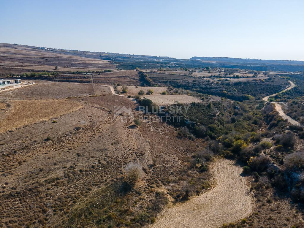 Touristic Land for Sale in Paphos District – Zoned Τ3δ5α with Road Access and Consolidation Status