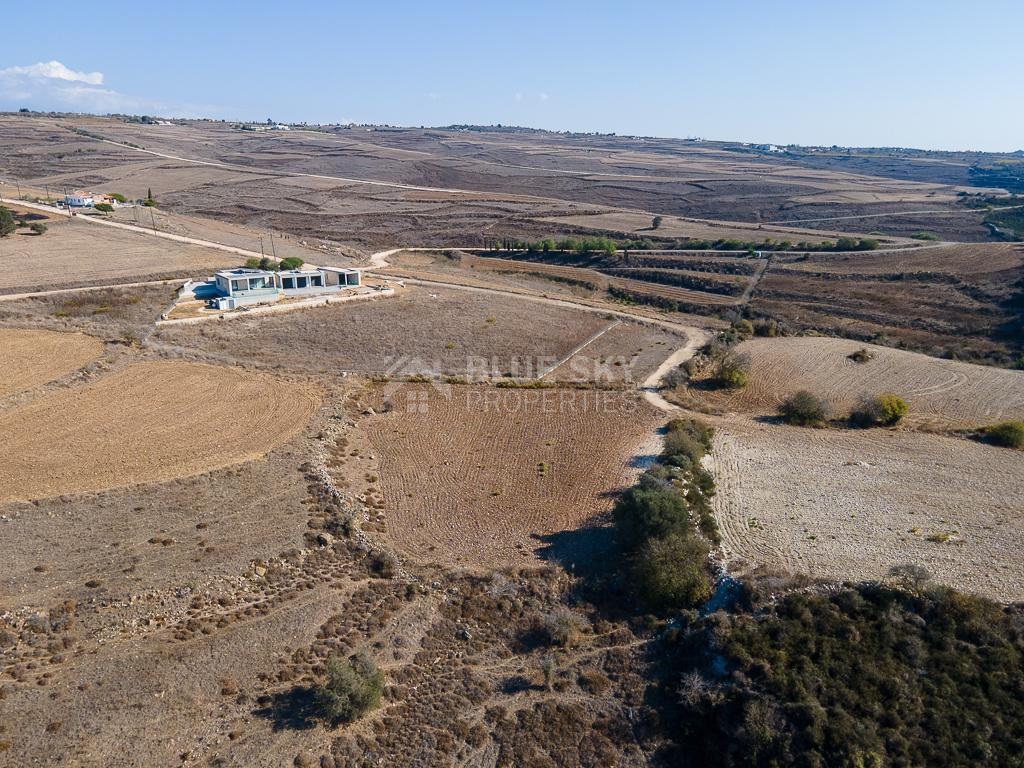 Touristic Land for Sale in Paphos District – Zoned Τ3δ5α with Road Access and Consolidation Status