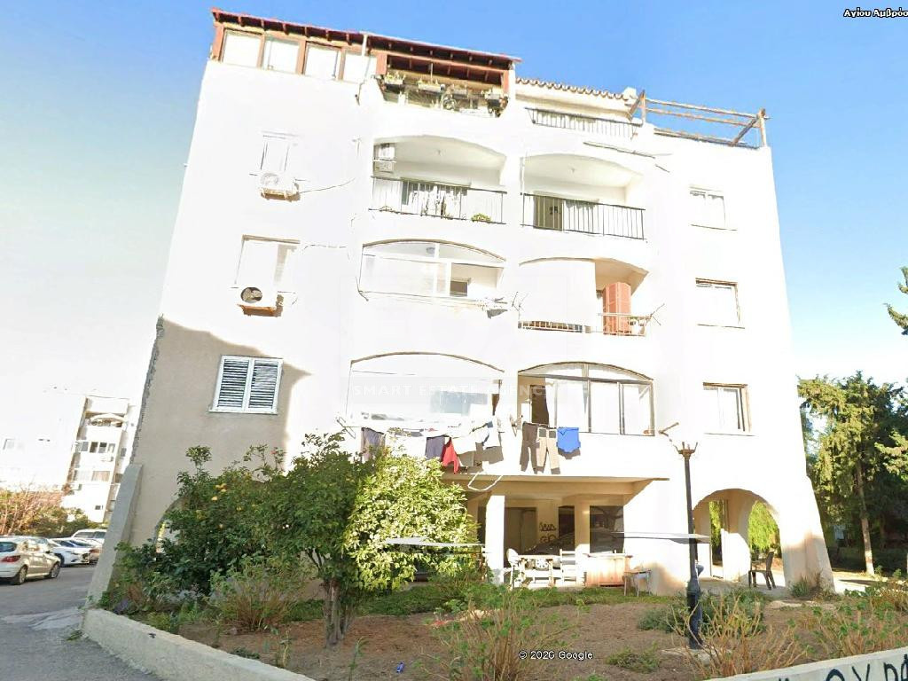Spacious two Bed Apartment in Kato Paphos closed to Kings Avenue Mall with seperate title deeds