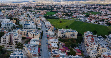 Spacious two Bed Apartment in Kato Paphos closed to Kings Avenue Mall with seperate title deeds