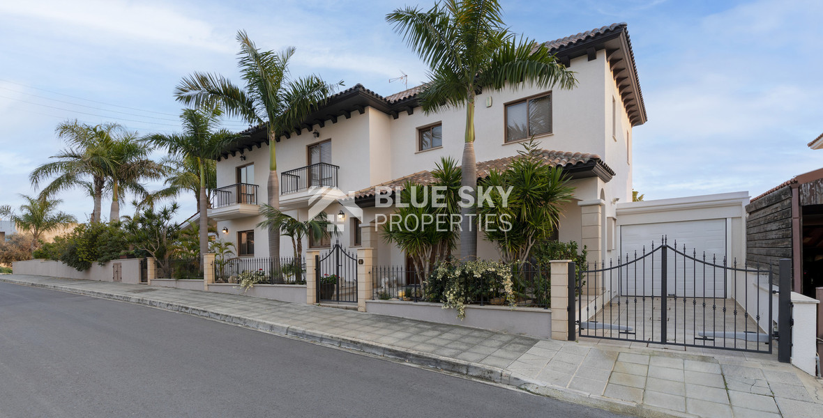 Sale: Beautifully Appointed 4-Bedroom Detached Family Home in a Prime Location Panthea no Vat.