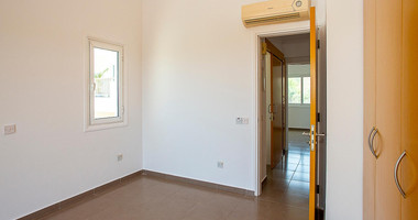 Two-Bedroom Maisonette for Sale in Chloraka, Paphos with seperate title deeds.