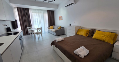 Luxury Brand-New Furnished Studio for Rent Near the Seafront