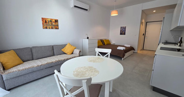 Luxury Brand-New Furnished Studio for Rent Near the Seafront