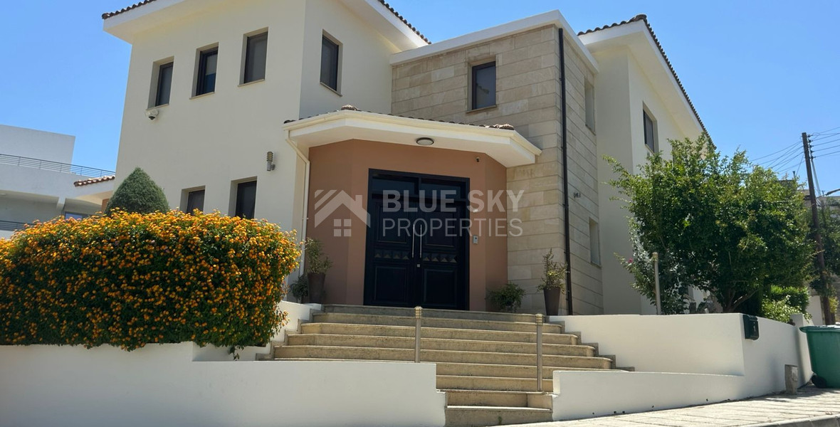 Sale: Beautiful 3-Bedroom Detached Home with Private Pool in Palodia.