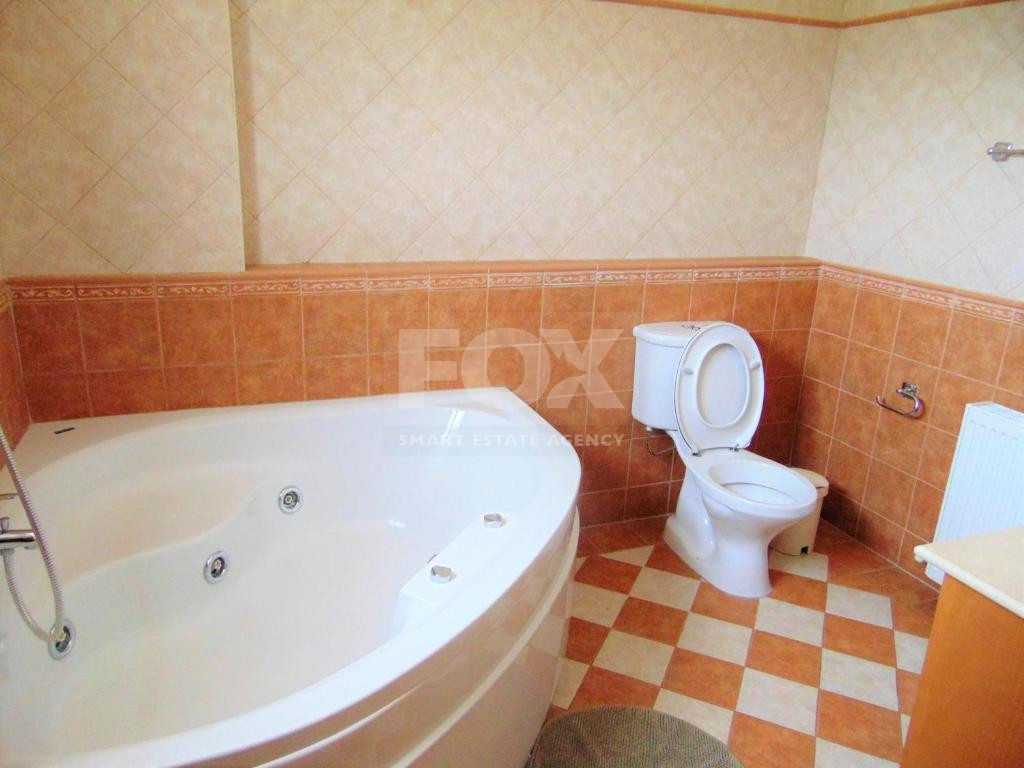 Stunning four bedroom Villa for rent
