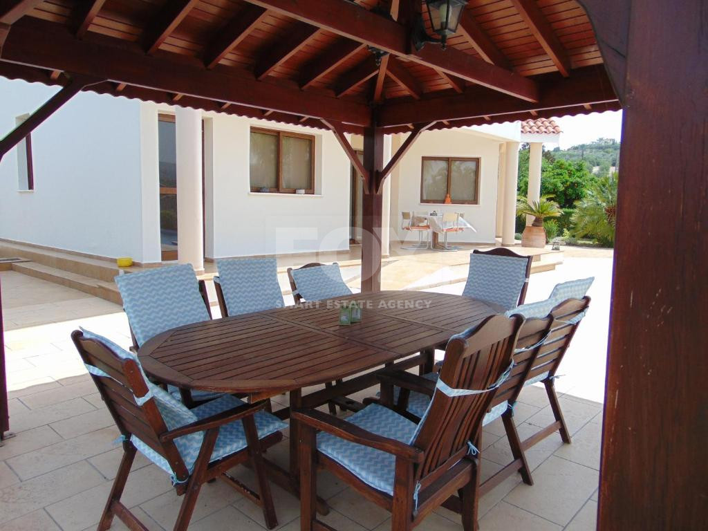 Stunning four bedroom Villa for rent