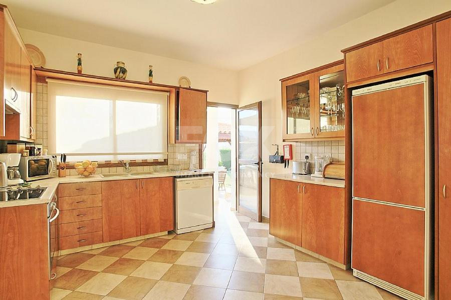 Stunning four bedroom Villa for rent