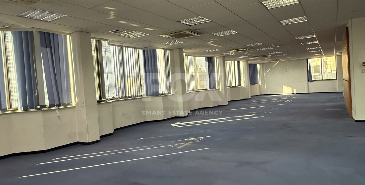 RENT: COMMERCIAL BUILDING ON PRIME COMMERCIAL AVENUE OFFERING AN INTERNAL AREA OF 1,762SQM.