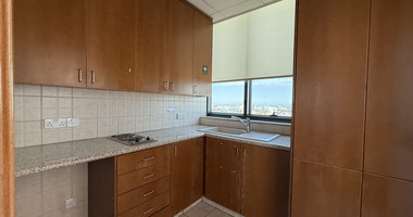 RENT: COMMERCIAL BUILDING ON PRIME COMMERCIAL AVENUE OFFERING AN INTERNAL AREA OF 1,762SQM.