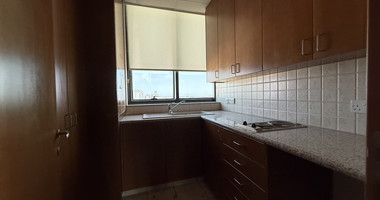 RENT: COMMERCIAL BUILDING ON PRIME COMMERCIAL AVENUE OFFERING AN INTERNAL AREA OF 1,762SQM.