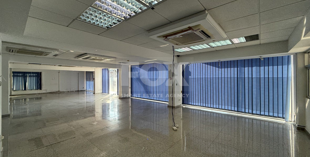 RENT: COMMERCIAL BUILDING ON PRIME COMMERCIAL AVENUE OFFERING AN INTERNAL AREA OF 1,762SQM.