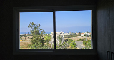 Luxury three Bedroom Villas for Sale in Coral Bay, Peyia