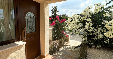 Luxury three Bedroom Villas for Sale in Coral Bay, Peyia